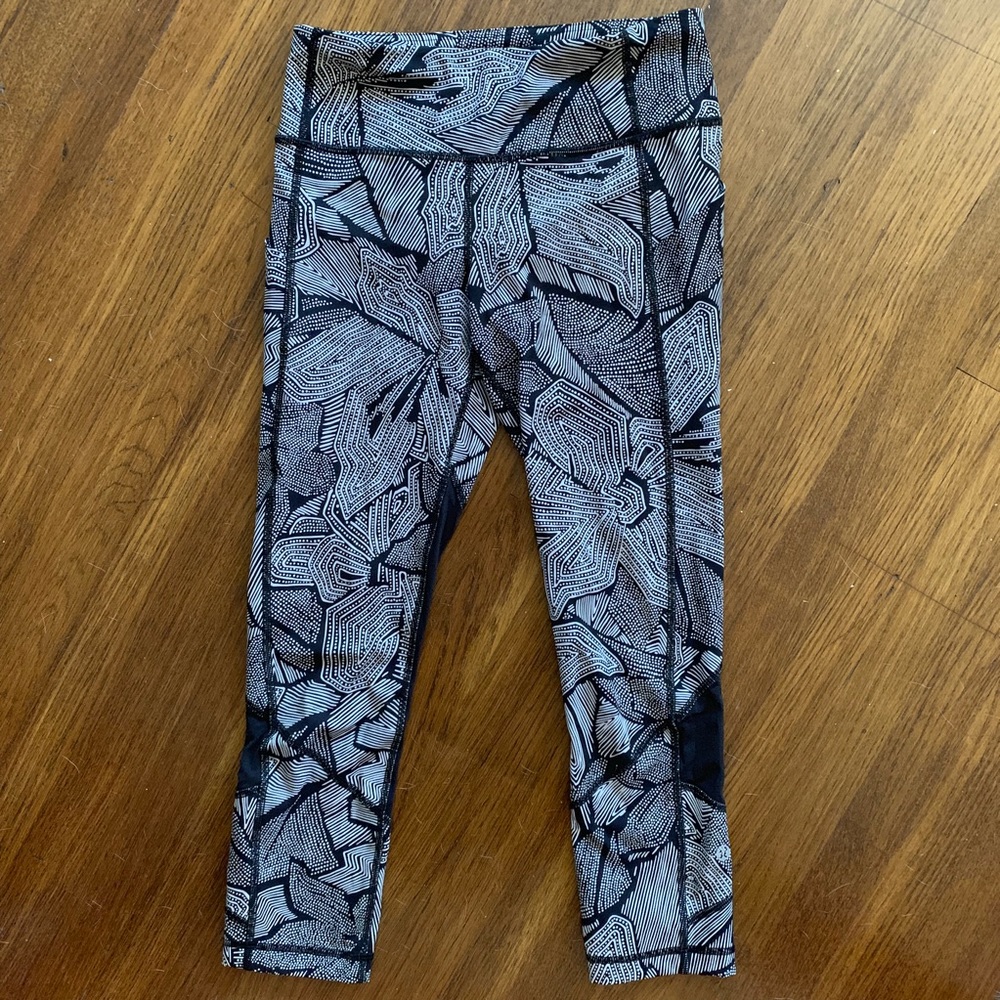 Lululemon crop